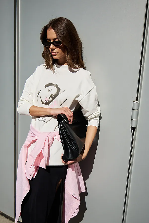 Лонгслив оверсайз с принтом НАТАЛИ, молочный - фото 2