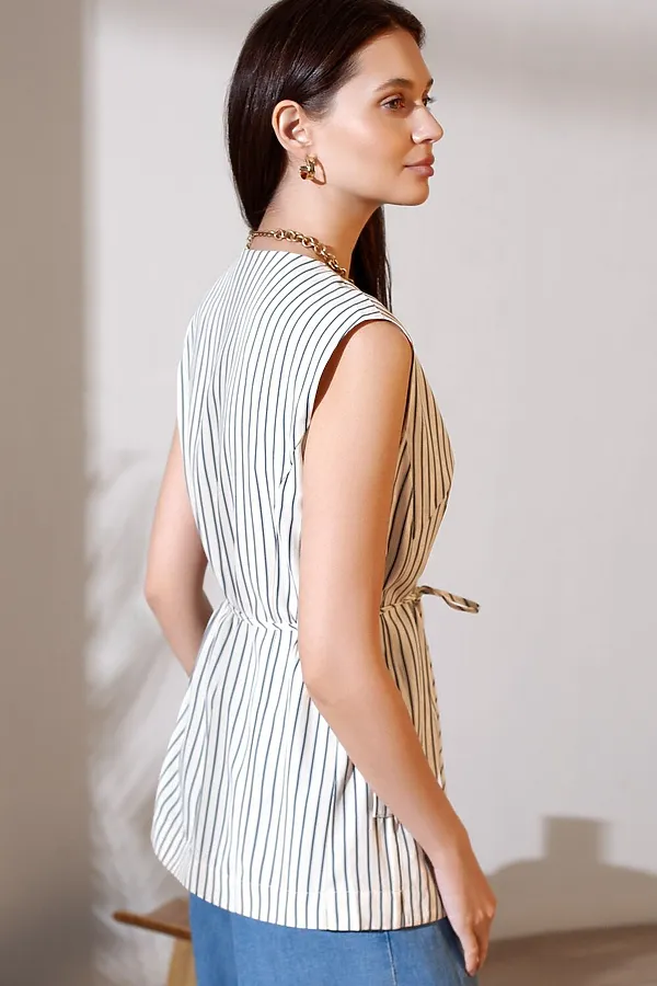 Удлиненный костюмный жилет в полоску с поясом из легкого хлопкового поплина VILATTE, молочный-синий - фото 2