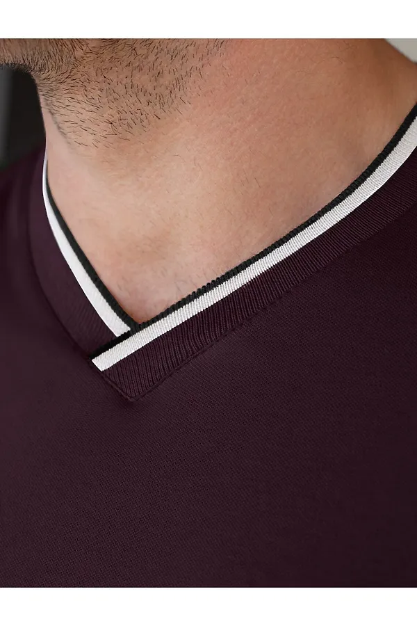 Футболка с V-вырезом из премиального хлопка с эластаном VILATTE, бургунди - фото 2