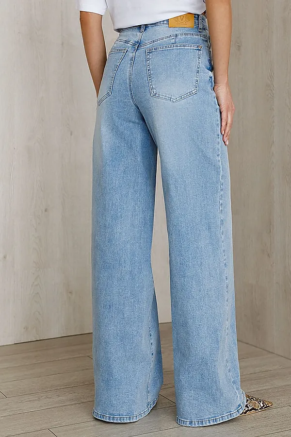 Джинсы трубы с декоративной стиркой из эластичного плотного денима VILATTE, голубой - фото 2