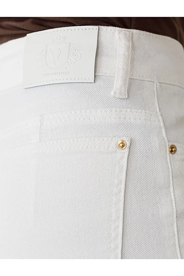 Укороченные джинсы  c декоративной стиркой из эластичного денима средней плотности VILATTE, белый - фото 2