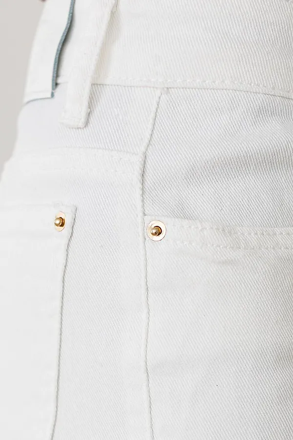 Укороченные джинсы  c декоративной стиркой из эластичного денима средней плотности VILATTE, белый - фото 2