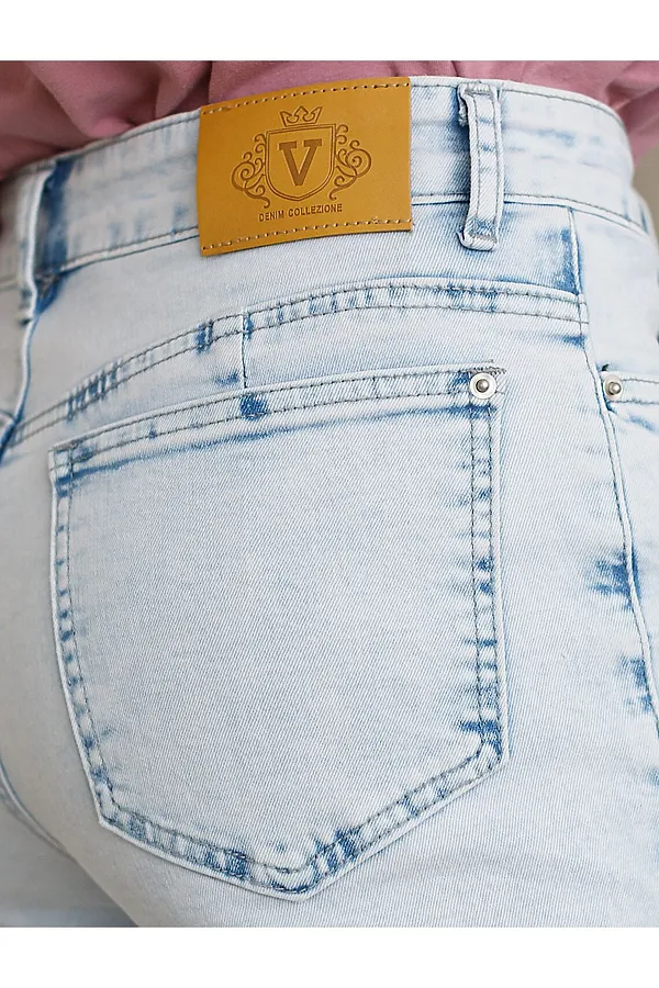 Укороченные джинсы c декоративной стиркой из эластичного плотного денима VILATTE, светло-голубой - фото 2