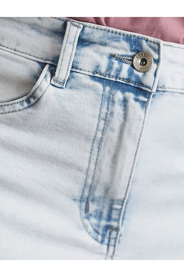 Укороченные джинсы c декоративной стиркой из эластичного плотного денима VILATTE, светло-голубой - фото 2