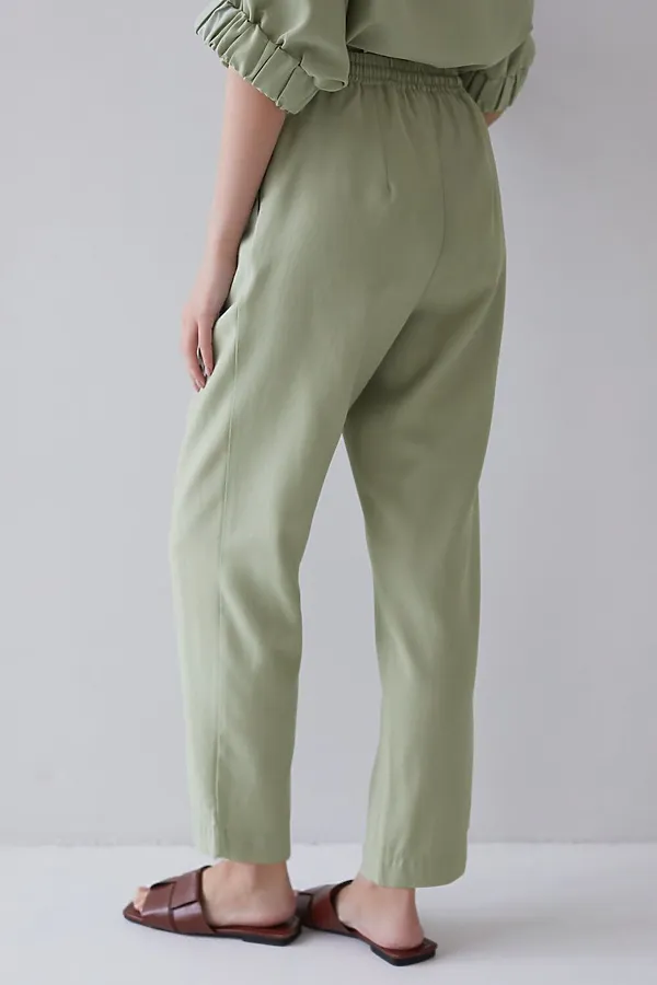 Брюки бананы с поясом на резинке из плотного лиоцелла VILATTE, зеленый чай - фото 2