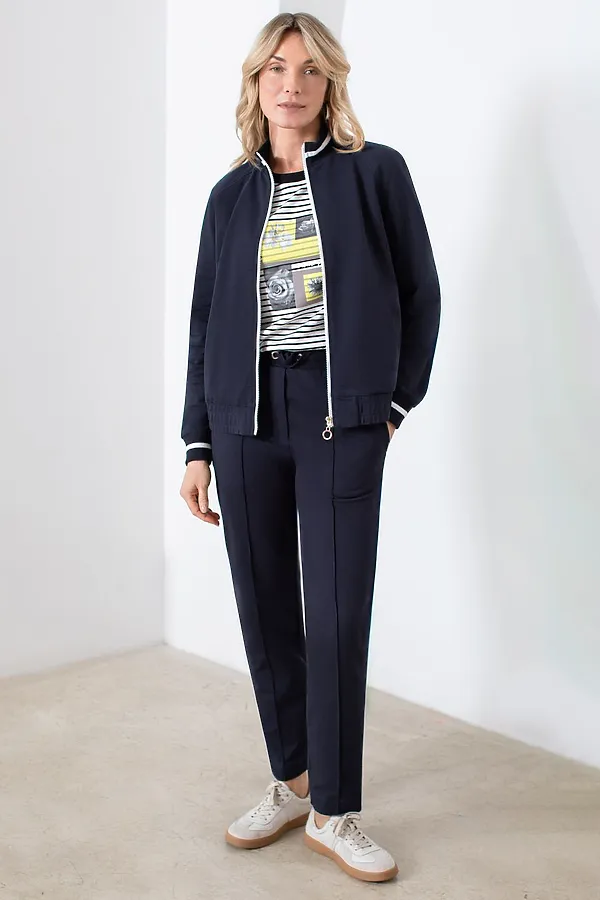 Бомбер среднего объема из футера двухнитки с эластаном VILATTE, т.синий - фото 2