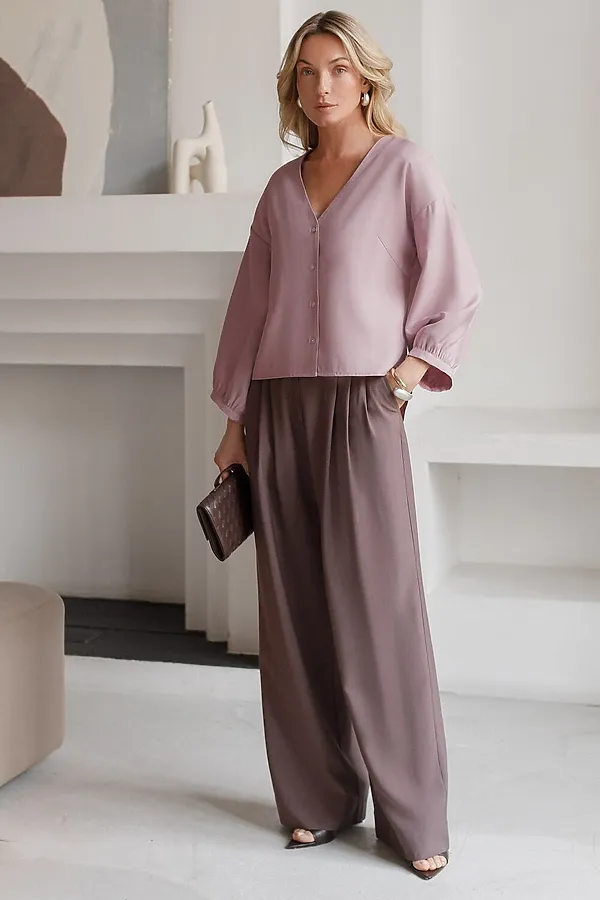 Укороченная блузка с V вырезом из плотного лиоцелла VILATTE, зефирно-розовый - фото 2