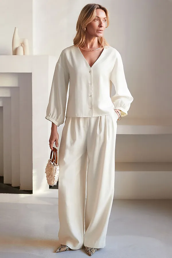 Укороченная блузка с V вырезом из плотного лиоцелла VILATTE, натуральный белый - фото 2