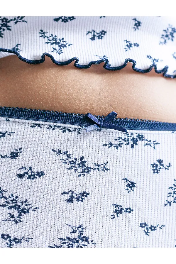 Трусы слипы с высокой посадкой из эластичного трикотажа кашкорсе VILATTE, белый-т.синий цветы - фото 2