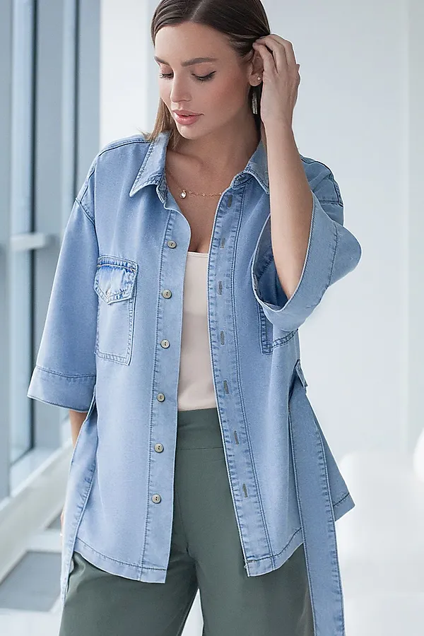 Удлиненная блузка с поясом и карманами из джинсового лиоцелла VILATTE, светло-голубой - фото 2