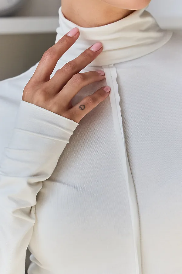 Водолазка облегающая с необработанными швами НАТАЛИ, молочный - фото 2