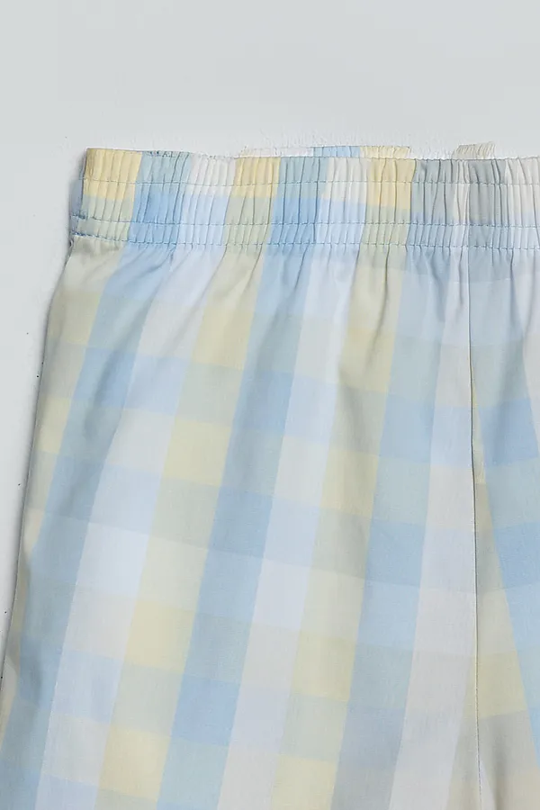 Комплект для девочек (футболка, шорты) MARK FORMELLE, небо +желто -голубая клетка - фото 2