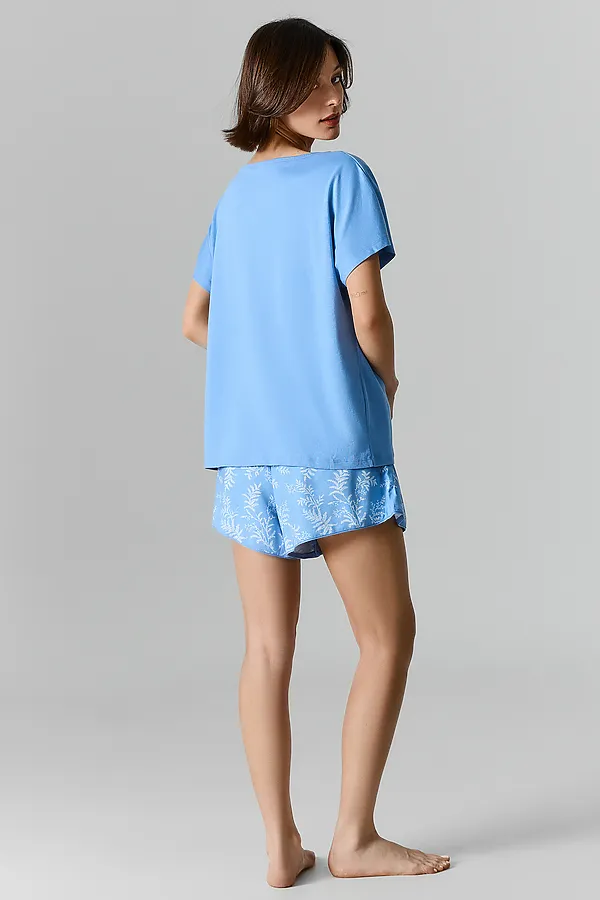 Комплект женский (футболка, шорты) MARK FORMELLE, св.синий +веточки на св.синем - фото 2