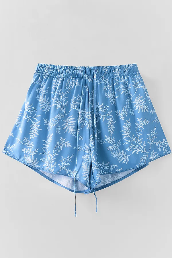 Комплект женский (футболка, шорты) MARK FORMELLE, св.синий +веточки на св.синем - фото 2