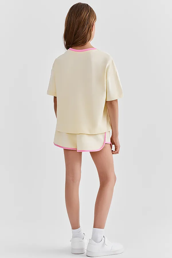 Комплект для девочек (футболка, шорты) MARK FORMELLE, лимонный лед +печать - фото 2