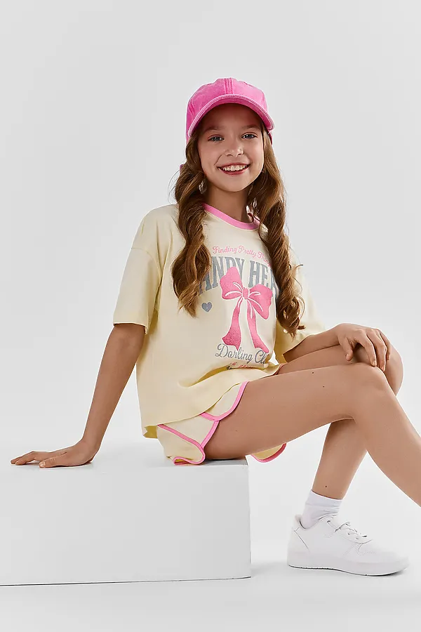 Комплект для девочек (футболка, шорты) MARK FORMELLE, лимонный лед +печать - фото 2