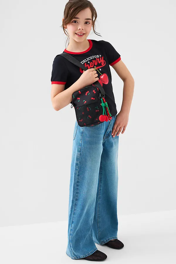 Сумка с брелоком для девочек PLAYTODAY, черный,красный - фото 2