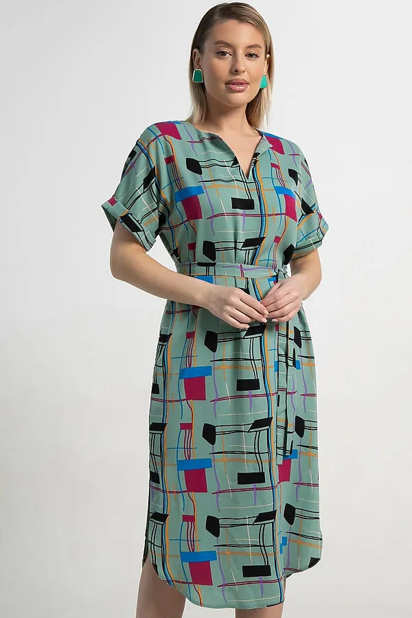 Платье Геометрия стиля LADY TAIGA, зеленое - фото 2