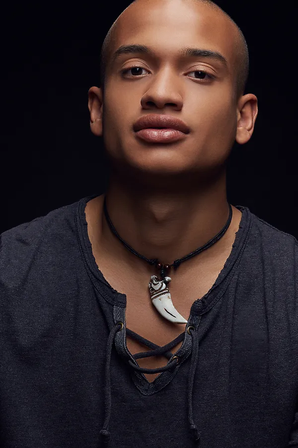 Кулон на шнурке Величие и сила Nothing But Love, белый - фото 2