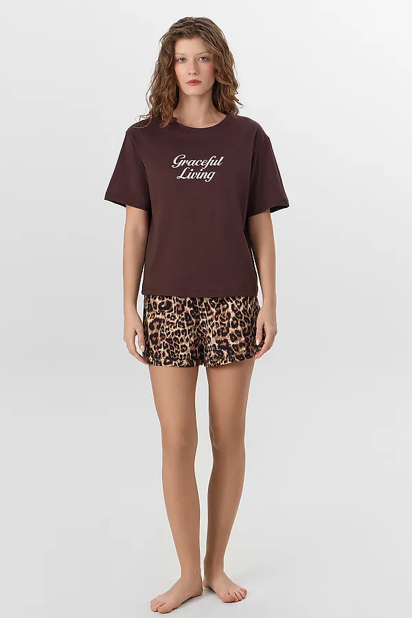 Комплект женский (футболка, шорты) MARK FORMELLE, шоколад +леопард на песочном - фото 1