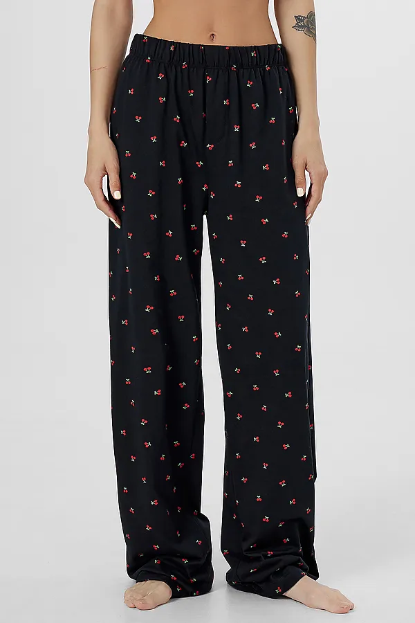 Брюки женские MARK FORMELLE, вишенки на черном - фото 1