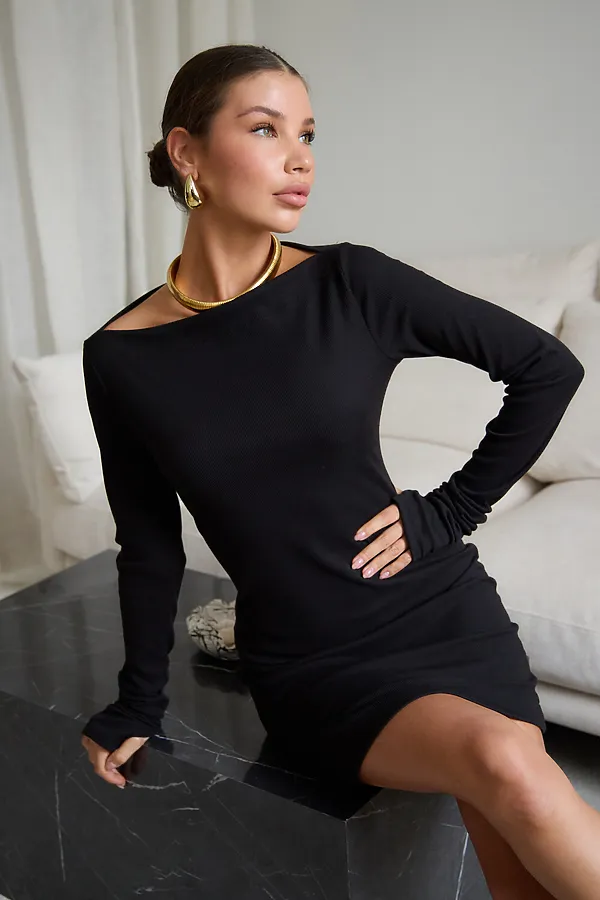 Платье лапша с открытыми плечами НАТАЛИ, черный - фото 1