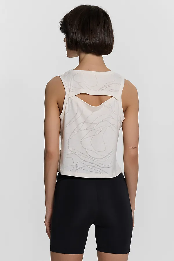 Топ женский спортивный MARK FORMELLE, линии на молочном - фото 1