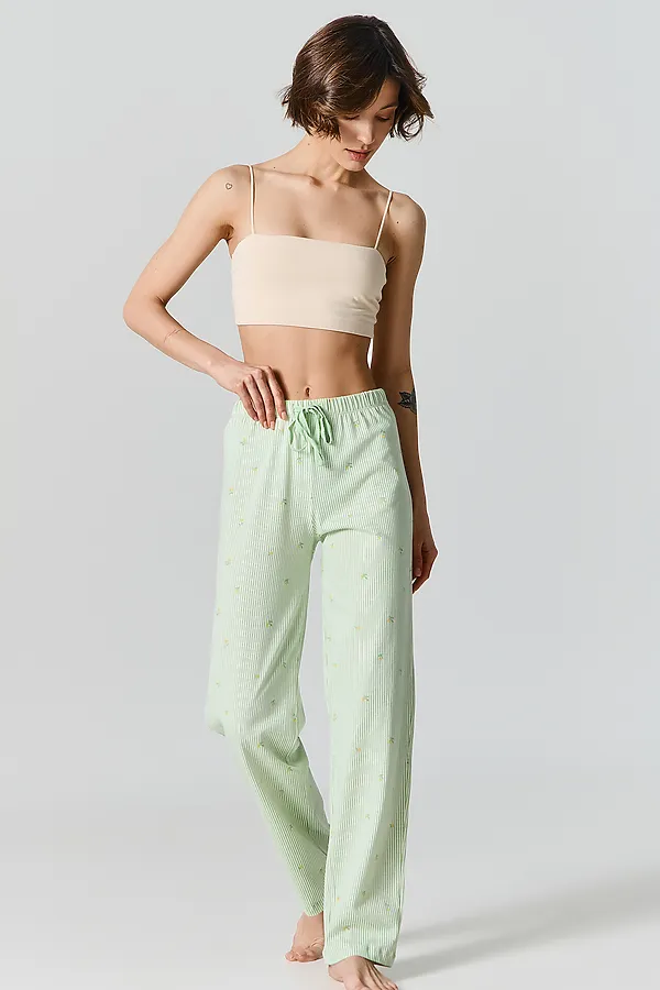 Брюки женские MARK FORMELLE, цветы на зеленой полоске - фото 1