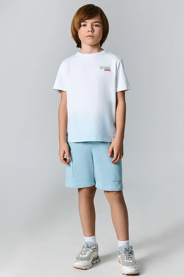Комплект для мальчиков (футболка, шорты) MARK FORMELLE, бело -бирюзовый +серо -бирюзовый +печать - фото 1
