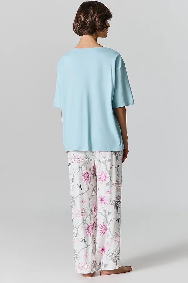 Комплект женский (футболка, бриджи) MARK FORMELLE, св.шалфей +цветы на молочном - фото 1