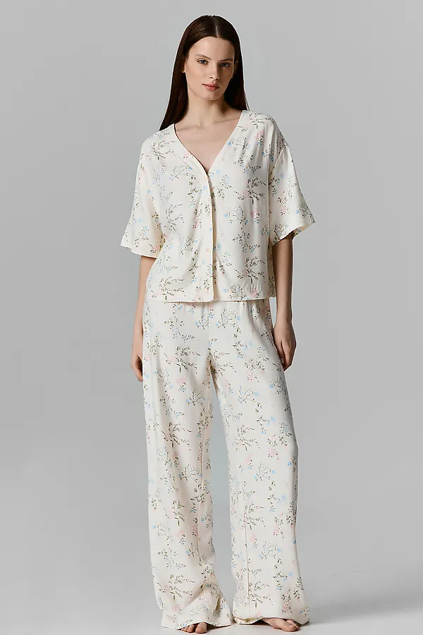 Костюм женский (жакет, брюки) MARK FORMELLE, веточки на св.молочном - фото 1