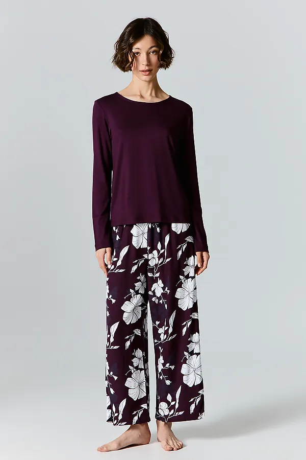 Комплект женский (джемпер, бриджи) MARK FORMELLE, винный +цветы на винном - фото 1