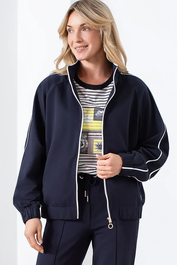 Свободный бомбер с лампасами на молнии из петельчатого футера двухнитки с эластаном VILATTE, т.синий - фото 1