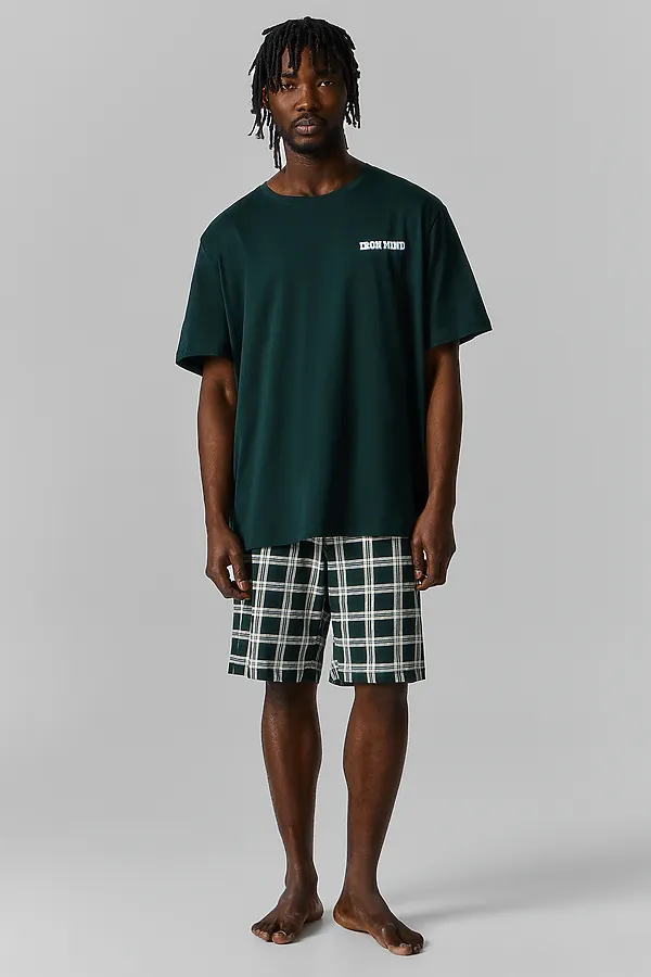 Комплект мужской (футболка, шорты) MARK FORMELLE, зеленый бархат +зеленая клетка - фото 1