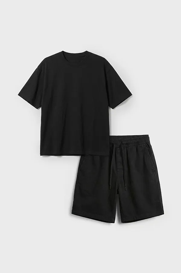 Комплект трикотажный для женщин: фуфайка (футболка), шорты PLAYTODAY, черный - фото 1