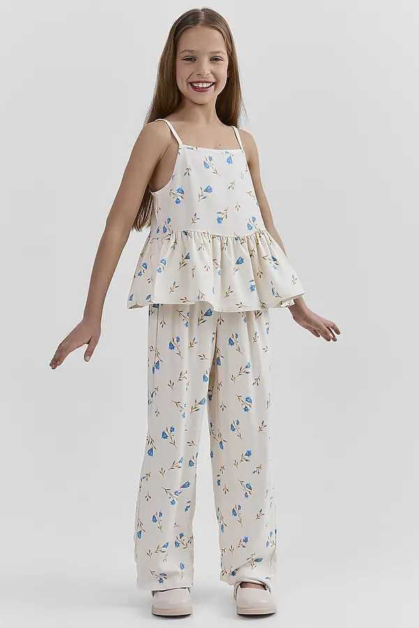 Комплект для девочек (топ, брюки) MARK FORMELLE, колокольчики на молочном - фото 1