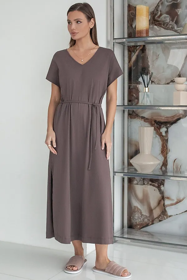 Платье свободное с V-вырезом из 100% хлопка с поясом и разрезом VILATTE, кофейный - фото 1