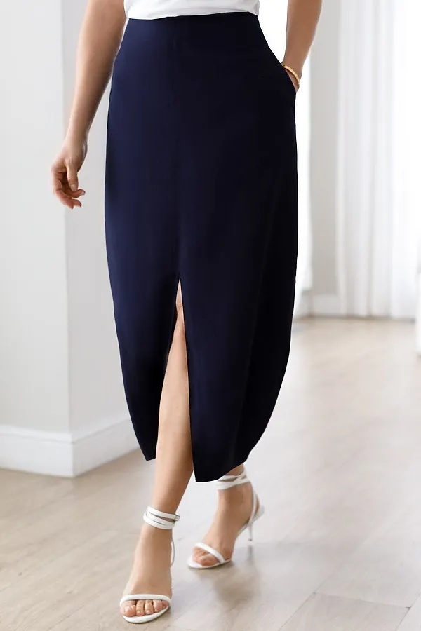 Юбка тюльпан с разрезом скроенная по косой из плотного лиоцелла VILATTE, темно-синий - фото 1