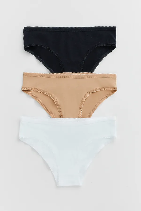 Трусы для девочек (3шт.) MARK FORMELLE, белый + обжаренный миндаль + черный - фото 1