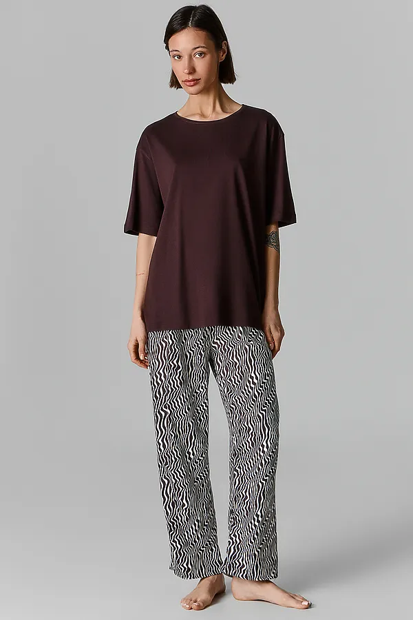 Комплект женский (футболка, бриджи) MARK FORMELLE, коричневый +коричневые волны - фото 1