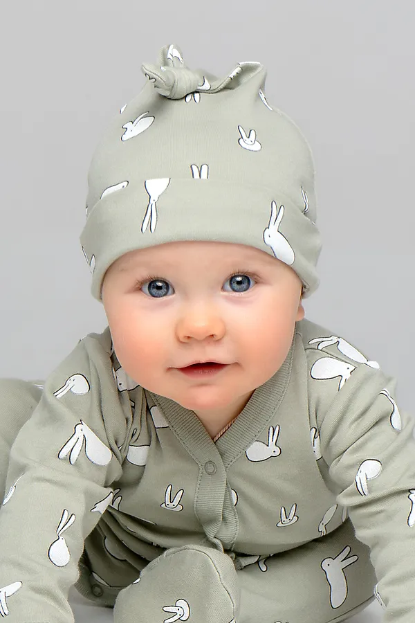 Шапочка CROCKID SALE, смешные зайки на темно-оливковом - фото 1